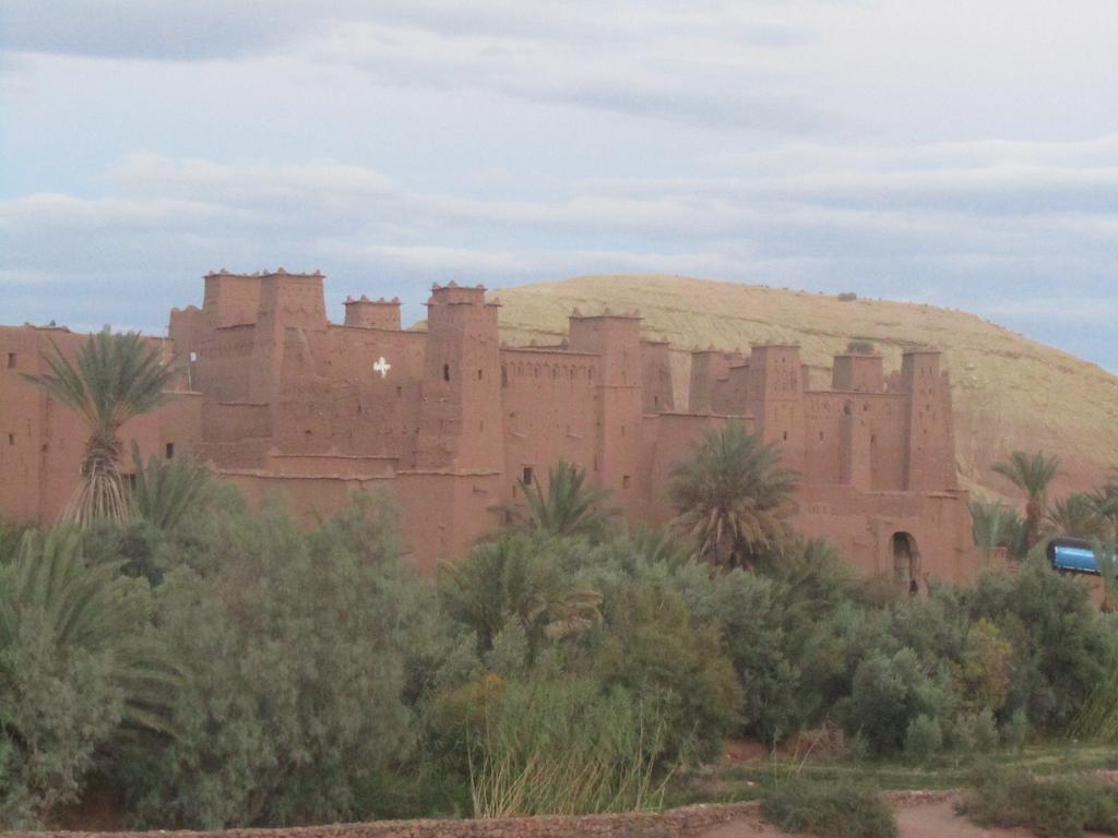 Côté Sud Acomodação com café da manhã Uarzazate Exterior foto